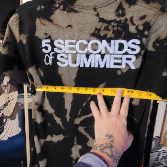 5 Seconds of Summer Band Tee - Picture 6 of 6